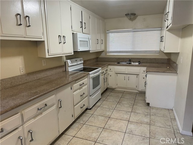 Image 2 for 5920 Lemon Ave, Long Beach, CA 90805