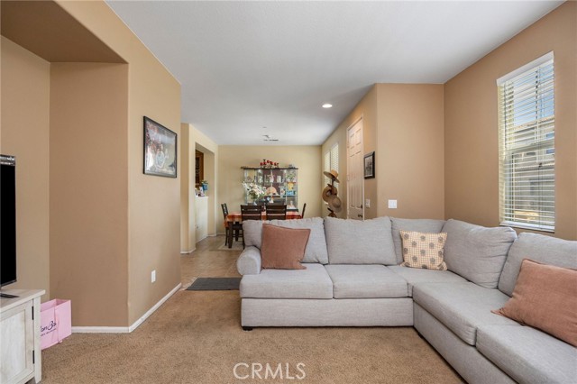 Detail Gallery Image 8 of 23 For 26287 Iris Ave #E,  Moreno Valley,  CA 92555 - 3 Beds | 2 Baths
