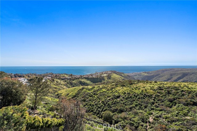 Detail Gallery Image 27 of 57 For 3253 Alta Laguna Blvd, Laguna Beach,  CA 92651 - 4 Beds | 4 Baths