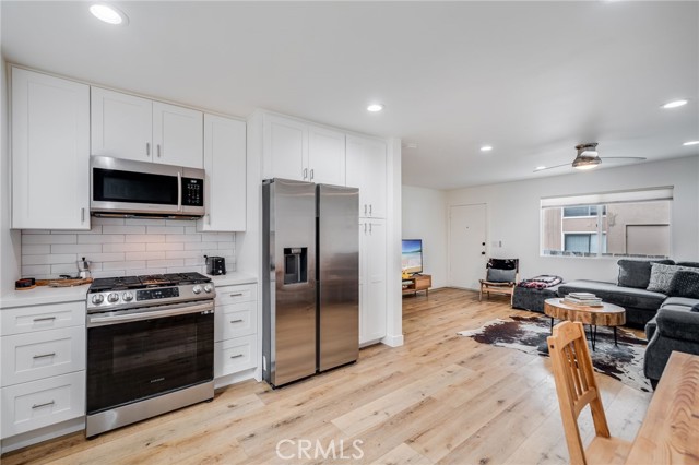 129 Avenida Rosa, San Clemente CA: https://media.crmls.org/medias/272e9604-02e5-4f6d-8cea-9571e17a35e4.jpg