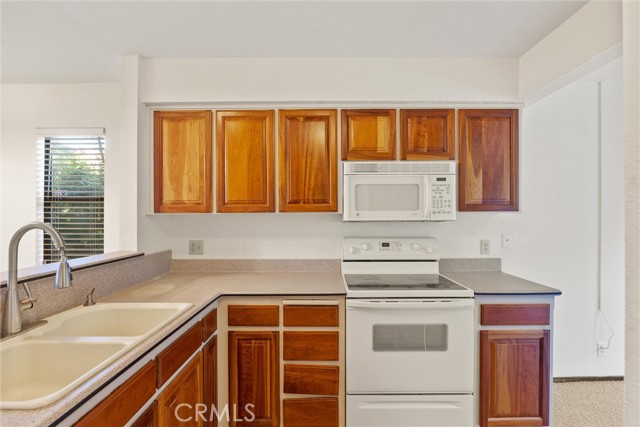 Detail Gallery Image 2 of 38 For 2912 Pennyroyal Dr, Chico,  CA 95928 - 2 Beds | 1/1 Baths