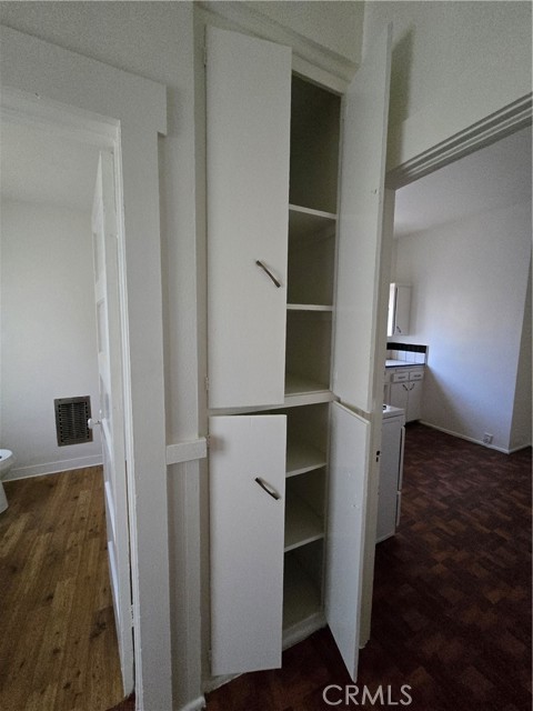 Detail Gallery Image 27 of 44 For 209 S Birch St #B,  Santa Ana,  CA 92701 - 1 Beds | 1 Baths