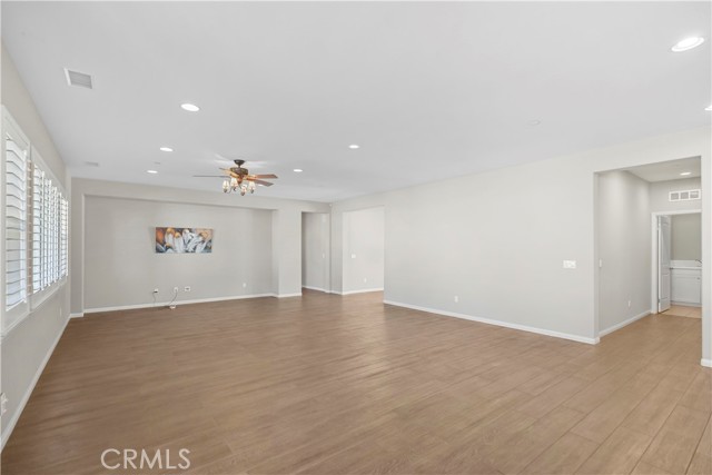 Detail Gallery Image 13 of 29 For 29916 Lomond Dr, Menifee,  CA 92585 - 4 Beds | 2/1 Baths