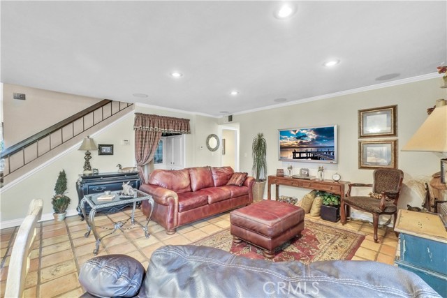 Detail Gallery Image 18 of 45 For 10402 El Dorado Way, Los Alamitos,  CA 90720 - 5 Beds | 3 Baths