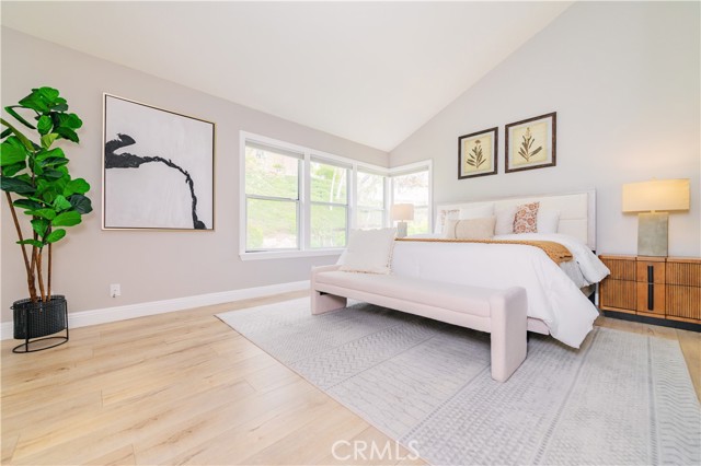 56 Egret Lane, Aliso Viejo CA: https://media.crmls.org/medias/27322e99-46d2-45ae-824d-a0f95320d212.jpg