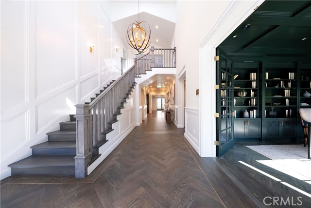 Detail Gallery Image 17 of 59 For 2520 La Condesa Dr, Los Angeles,  CA 90049 - 5 Beds | 6 Baths