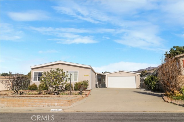 Detail Gallery Image 2 of 34 For 40896 Oregon, Cherry Valley,  CA 92223 - 2 Beds | 2 Baths