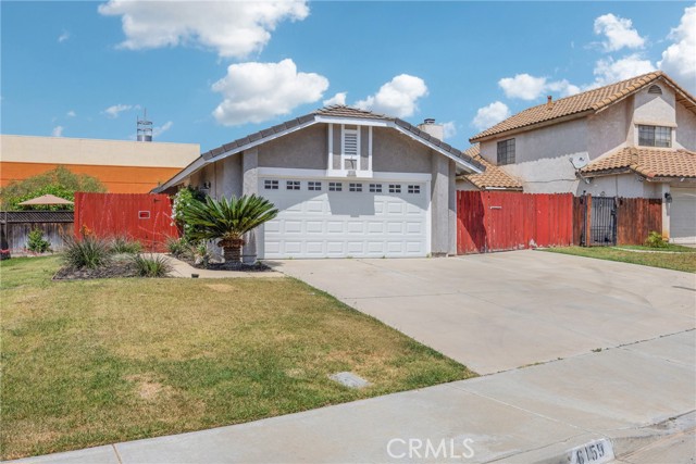 Detail Gallery Image 2 of 19 For 6159 Rochelle Ct, Jurupa Valley,  CA 92509 - 3 Beds | 2 Baths