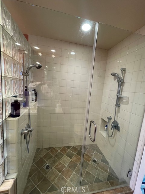 Detail Gallery Image 29 of 66 For 17183 Sunburst, –,  CA 91325 - 4 Beds | 4/1 Baths