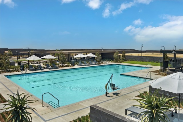 Detail Gallery Image 24 of 31 For 15907 Blue Copper Way, Fontana,  CA 92336 - 4 Beds | 2/1 Baths