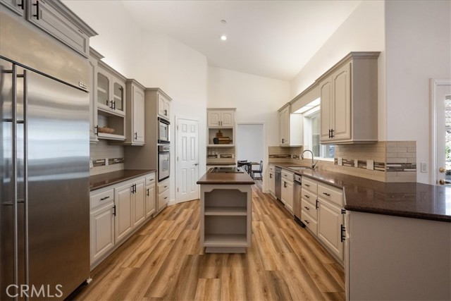 Detail Gallery Image 6 of 47 For 29563 Valley Stream Rd, Valley Center,  CA 92082 - 4 Beds | 2/1 Baths