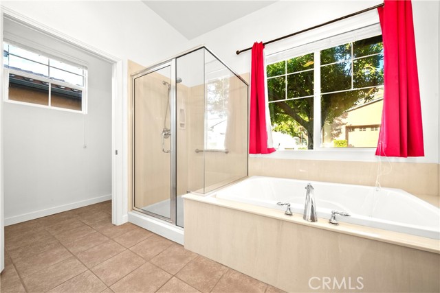 Detail Gallery Image 12 of 35 For 23815 Balsa Ct, Valencia,  CA 91354 - 2 Beds | 2 Baths