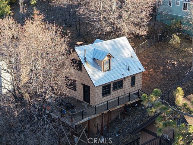 Detail Gallery Image 16 of 16 For 1053 Bruin, Fawnskin,  CA 92333 - 2 Beds | 1 Baths