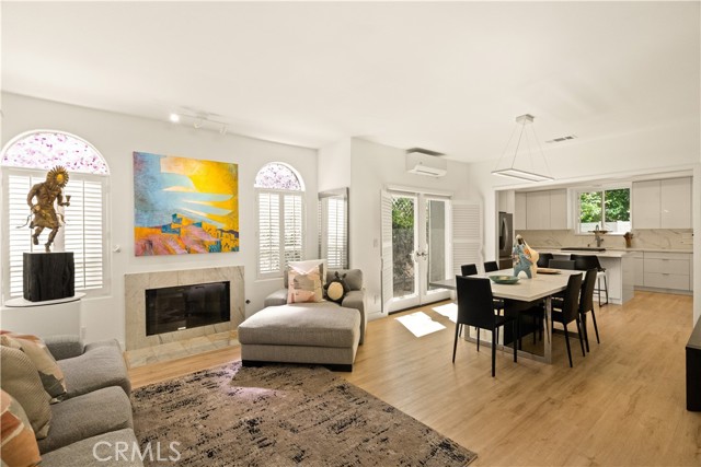 Ton of windows throughout