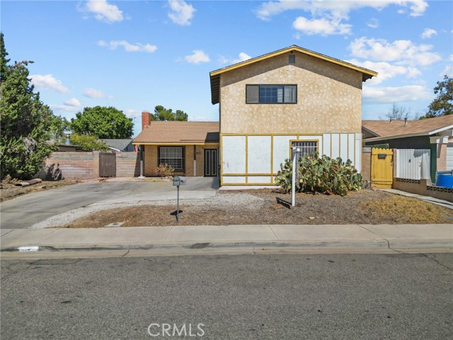 Detail Gallery Image 1 of 26 For 663 Eston Pl, Lancaster,  CA 93535 - 4 Beds | 3 Baths