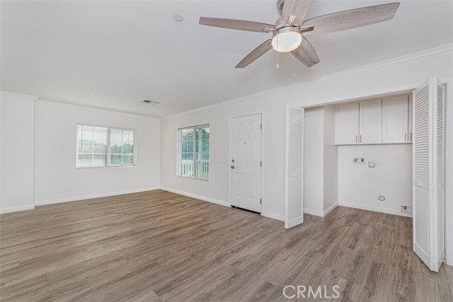 Detail Gallery Image 4 of 12 For 1042 E Almond Ave, Orange,  CA 92866 - 2 Beds | 2 Baths