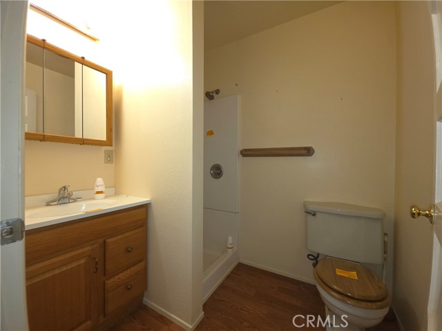33007 Spruce Drive, Green Valley Lake CA: https://media.crmls.org/medias/27385f85-571e-4d56-a326-ed86f4161bbe.jpg