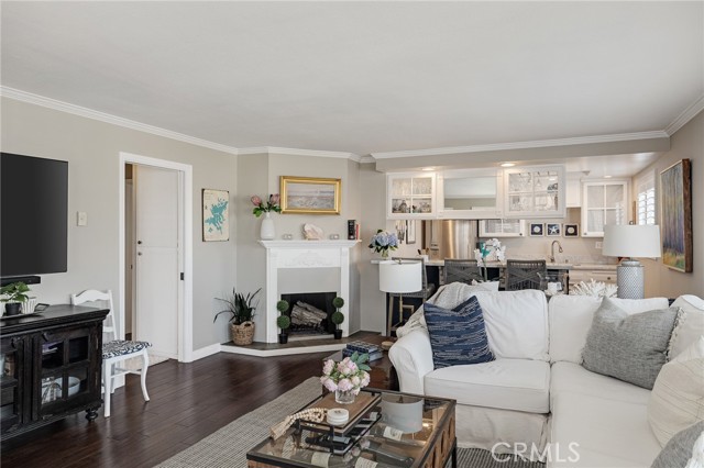 640 Manhattan Beach Boulevard, Manhattan Beach, California 90266, 2 Bedrooms Bedrooms, ,2 BathroomsBathrooms,Residential,Sold,Manhattan Beach,SB23142644