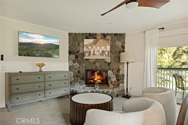 157 Brentwood Drive, Lake Arrowhead CA: https://media.crmls.org/medias/2739d46e-7c2b-48de-82ee-142eba6ee824.jpg
