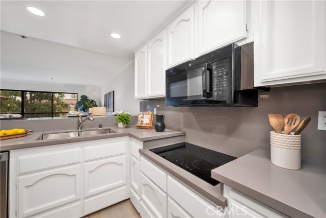 Detail Gallery Image 18 of 36 For 13650 Del Monte 37c,  Seal Beach,  CA 90740 - 2 Beds | 2 Baths