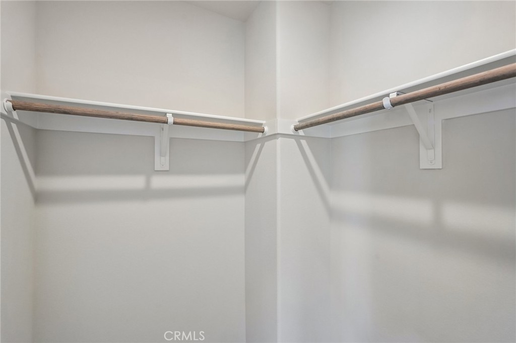 https://media.crmls.org/medias/273a73f3-be7b-42e2-9e0e-07bd399850e8.jpg?preset=X-Large