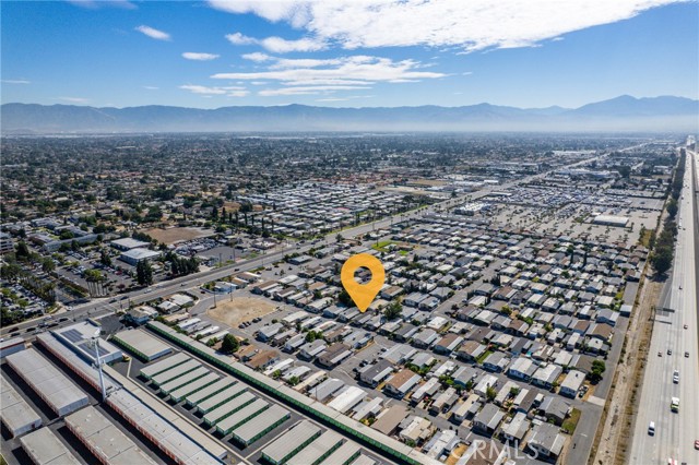 17225 Valley Boulevard, Fontana CA: https://media.crmls.org/medias/273aec19-1ffa-4a53-bcb4-9b893887c1c8.jpg