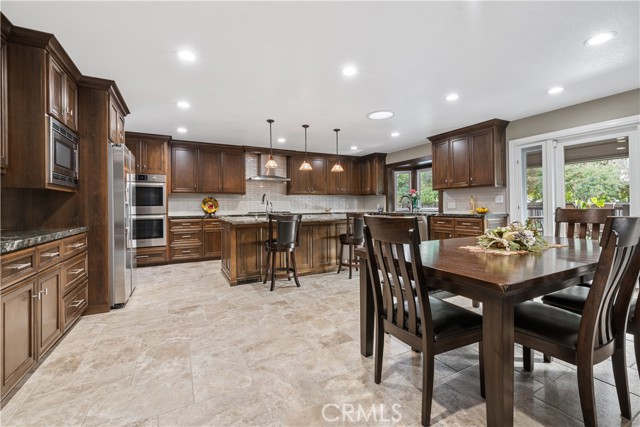 Detail Gallery Image 32 of 51 For 346 Vista De Oro, Hollister,  CA 95023 - 4 Beds | 3/1 Baths