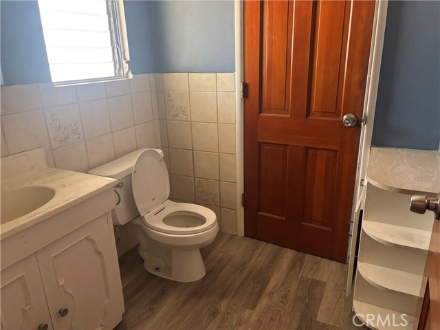 9001 KESTER AVE, Panorama City CA: https://media.crmls.org/medias/273be3f3-f9a4-488c-9df4-0805c7fc1459.jpg