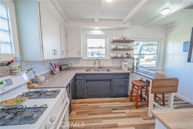 Detail Gallery Image 7 of 50 For 12634 Wixom St, North Hollywood,  CA 91605 - 3 Beds | 2 Baths