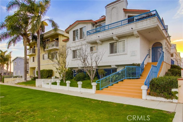 4021 S Pacific Avenue, San Pedro CA: https://media.crmls.org/medias/273c5bc9-fe05-44b9-90bb-d4dbd7bdacb1.jpg