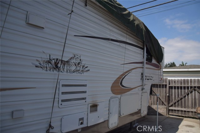 1935 Maine Avenue, Long Beach CA: https://media.crmls.org/medias/273ccdba-951c-4dc4-aa48-305762198db1.jpg