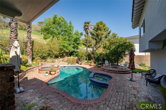 27093 Esward Drive, Calabasas CA: https://media.crmls.org/medias/273d78cc-0754-42c6-a3b6-913229b3382d.jpg