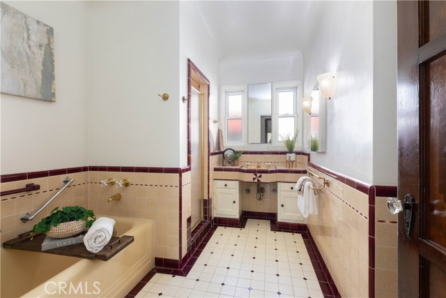 Image 16 of 35 For 3730 Walnut Avenue