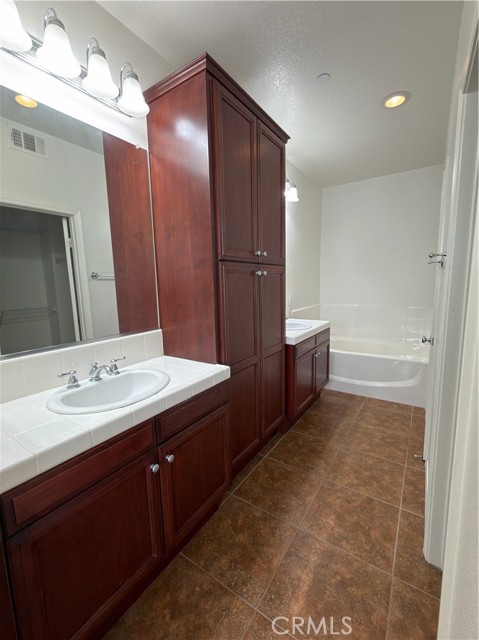 Detail Gallery Image 13 of 20 For 2682 Cabrillo, Torrance,  CA 90501 - 3 Beds | 3 Baths