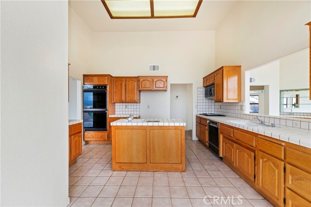 Detail Gallery Image 15 of 50 For 19805 Managua Pl, Murrieta,  CA 92562 - 3 Beds | 2/1 Baths