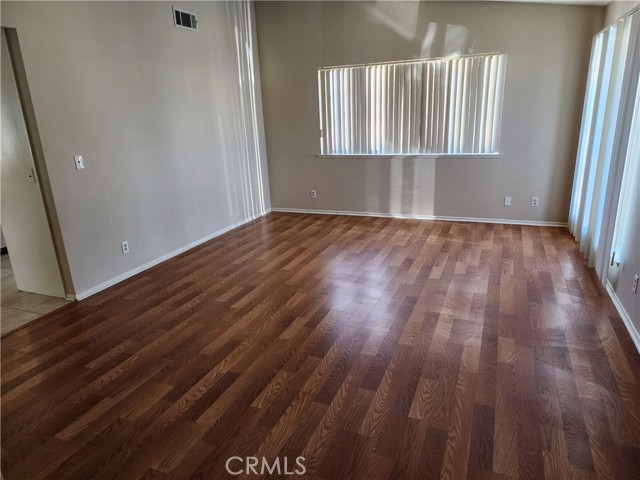 Detail Gallery Image 4 of 7 For 18663 Arrrowhead Trl, Victorville,  CA 92395 - 3 Beds | 2 Baths