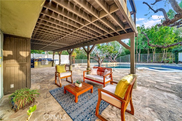 23216 Park Esperanza, Calabasas CA: https://media.crmls.org/medias/27403a7f-da74-4de2-98e2-f320a741c722.jpg