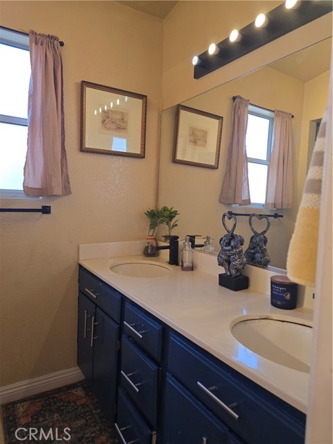 5034 Marseilles Court, Palmdale CA: https://media.crmls.org/medias/2740467a-4322-48d8-a9d0-122f9a8c70a3.jpg