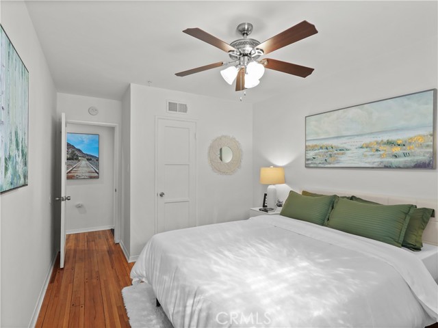 Detail Gallery Image 38 of 57 For 8110 Lesner Ave, Lake Balboa,  CA 91406 - 3 Beds | 2 Baths