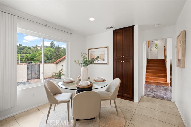 15539 Feldspar Drive, Chino Hills CA: https://media.crmls.org/medias/27422ca8-7d90-470c-a22a-9d60bd925650.jpg