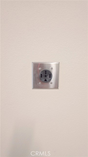 Detail Gallery Image 33 of 39 For 12951 Paradiso Dr #107,  Corona,  CA 92880 - 3 Beds | 3/1 Baths