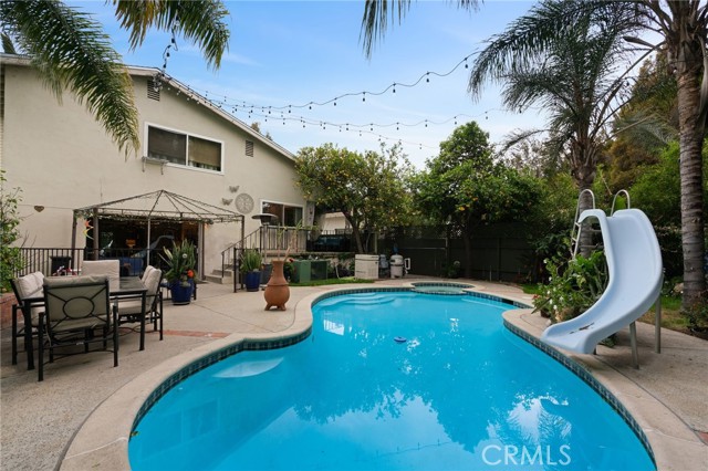 6627 Columbus Avenue, Van Nuys CA: https://media.crmls.org/medias/2742b9d1-dee2-4ec1-8bcb-8bebc0269bb2.jpg