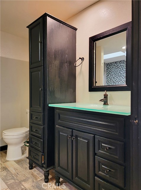 Detail Gallery Image 13 of 29 For 414 Avenida Castilla a,  Laguna Woods,  CA 92637 - 2 Beds | 3/1 Baths