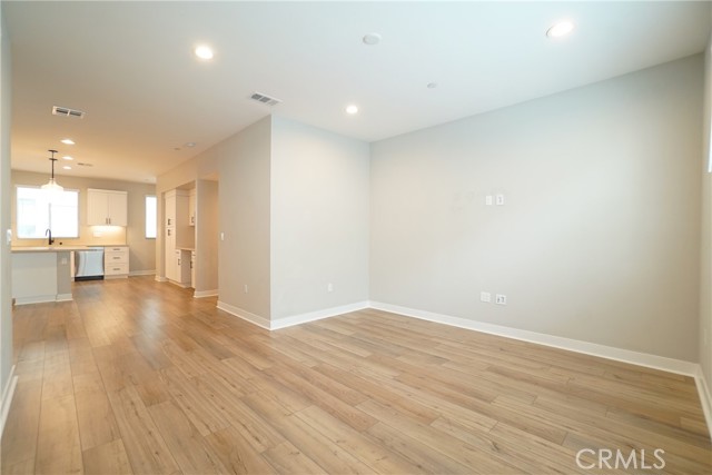 Detail Gallery Image 14 of 45 For 2127 Marine Walk, Gardena,  CA 90249 - 4 Beds | 3 Baths