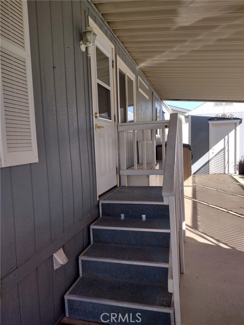 14000 El Evado Road, Victorville CA: https://media.crmls.org/medias/274523a6-2e4c-4276-a56b-cc48486478f1.jpg