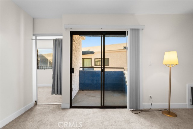 Detail Gallery Image 8 of 32 For 10982 Roebling Avenue #524,  Los Angeles,  CA 90024 - 2 Beds | 1 Baths