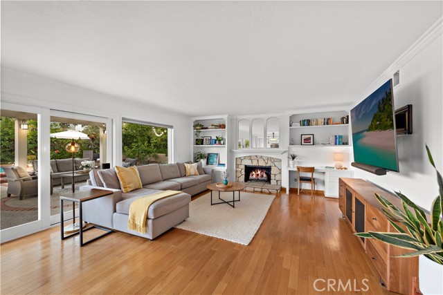 Detail Gallery Image 8 of 22 For 784 S Goldfinch, Anaheim Hills,  CA 92807 - 5 Beds | 3 Baths