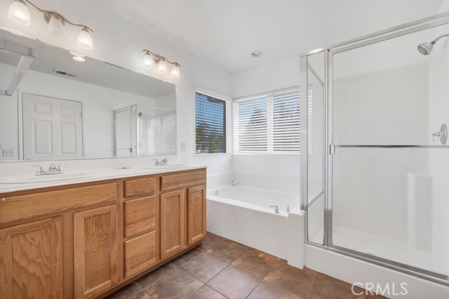 Detail Gallery Image 24 of 47 For 7635 N Twining Way, Canoga Park,  CA 91304 - 3 Beds | 2/1 Baths