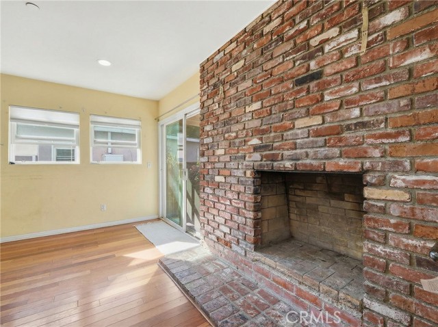 Detail Gallery Image 6 of 25 For 6545 Dos Rios Rd, Downey,  CA 90240 - 5 Beds | 3 Baths