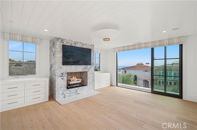 2820 Bayview Drive, Corona del Mar CA: https://media.crmls.org/medias/27477c98-fcab-4fa5-8829-52323c9e1395.jpg